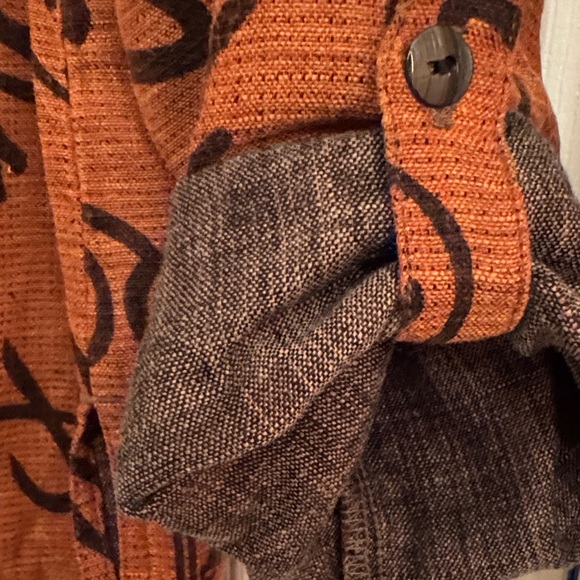 Chico's Women’s Shacket Top Rust and Black Design. 100% Linen! - Picture 7 of 16